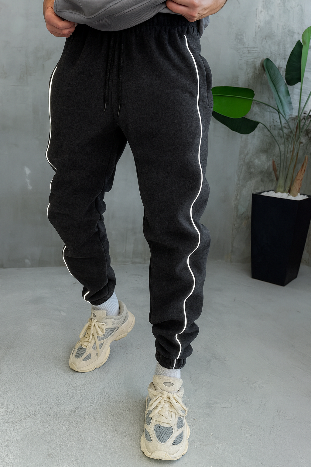 Winter Vogue™ Heavyweight Fleece Joggers – Charcoal Black
